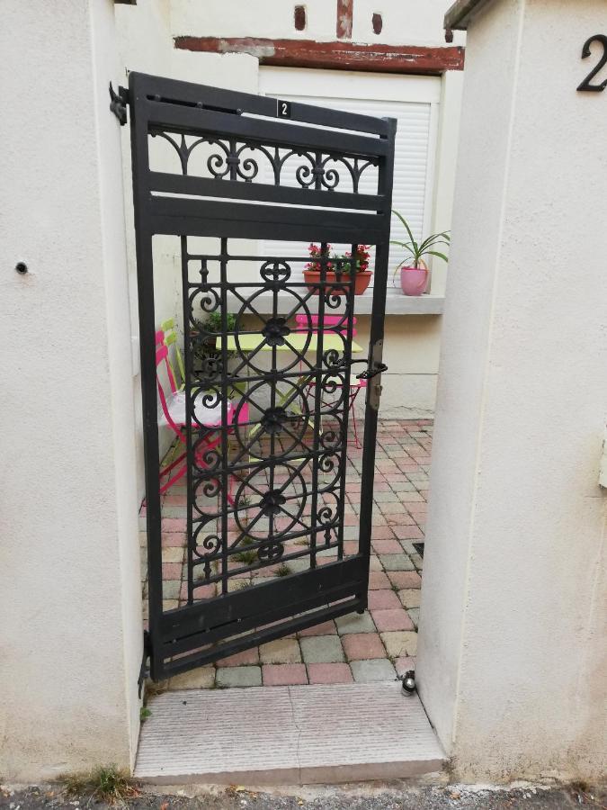 Zahra Dor Apartment Plombieres-les-Dijon